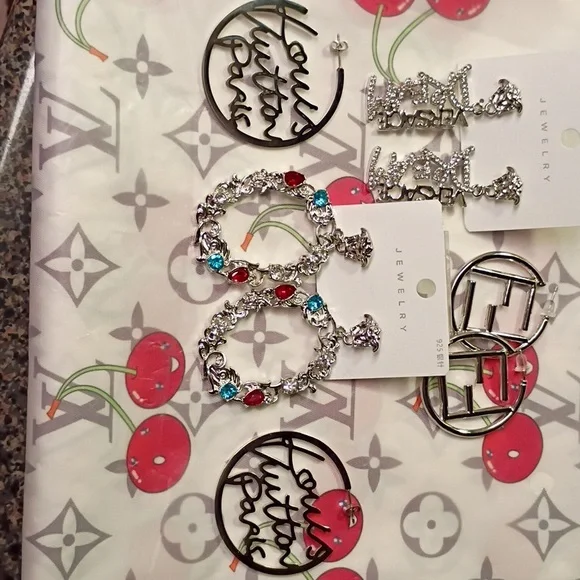 Source Unknown Silver and Multicolor Earrings Set - Picture 8 of 13